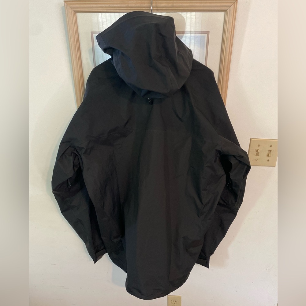 NWT Arc'teryx Men's Beta AR Jacket with Gore-Tex - Picture 2 of 15
